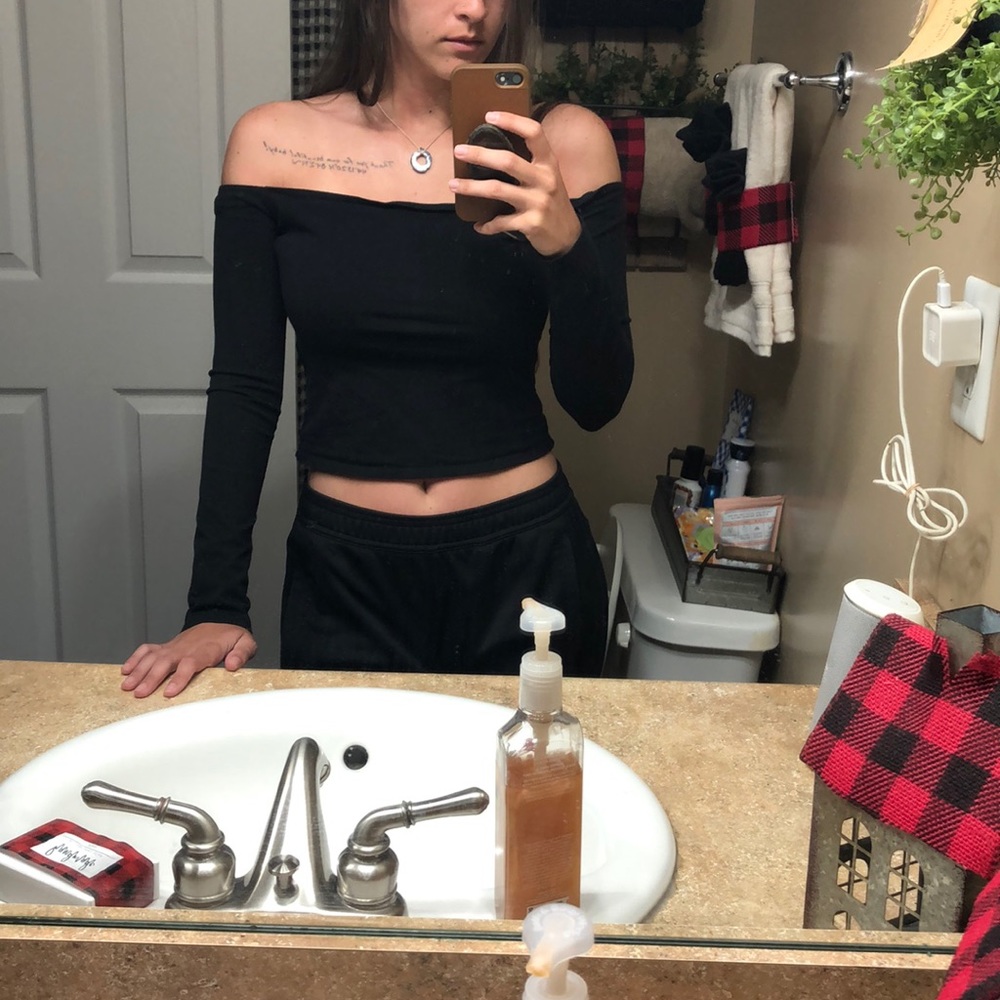 Off shoulder crop top